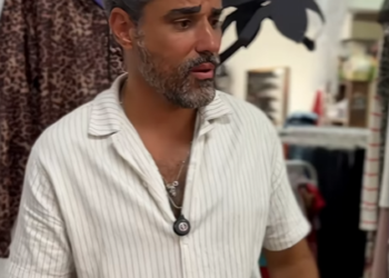 D1800011 Ela se fez passar por manequim para se esconder da esposa do amante part2