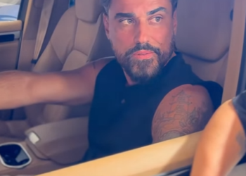 D1800015 Ele nunca tinha trocado o óleo com uma mulher part2