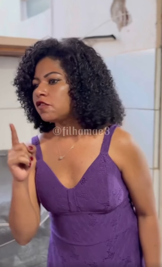 D1000008 Filha folgada não Cida das coisas do marido ! part2