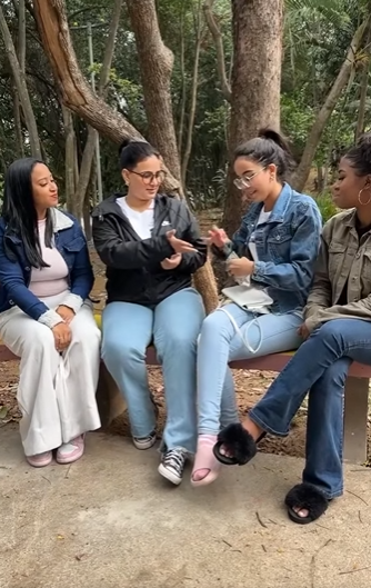 D0400007 Aquele que ajuda os outros ajuda si mesmo. part2