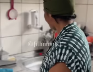 D1000013 Ele descobriu que a irmã gastou o dinheiro da compra , e deu uma lição na irmã part2