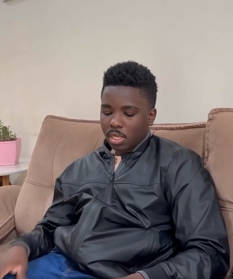 D0400016 Amiga entra na casa dos outros pra comer tudo da part2