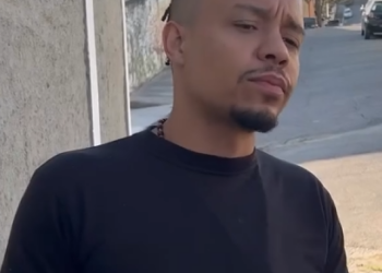 D0400010 Um presente para vizinha um nada para esposa part2