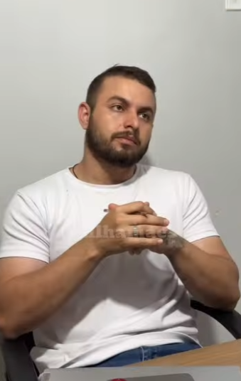 D1000005 Garota da lição de como valorizar o seu trabalho! part2