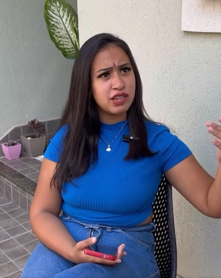 D0400009 Vendia bolos de pote de um jeito que ninguém lhe part2