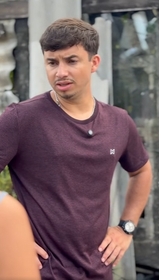 D1800007 Olha oque nora faz part2