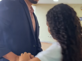 D2000010 Menino desmascara madrasta que fingia na andar part2