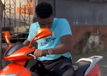 D0400001 Essa garota desde que entrou em um avião mudou com part2