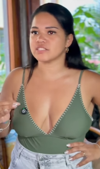 D1800001 Ela jogou óleo na es part2