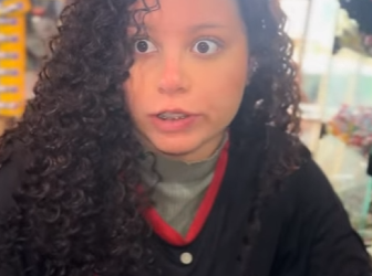 D2000005 Mãe compra tudo para filho mimado! part2