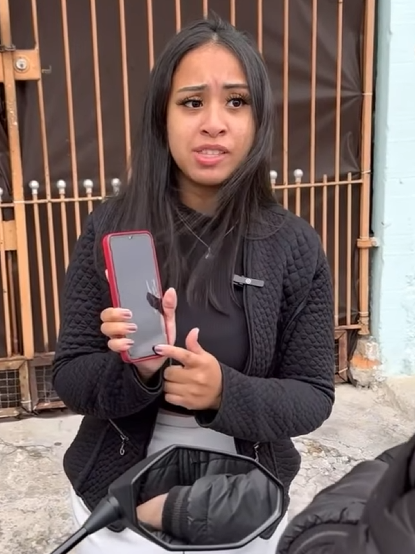 D0400004 Preparava lanches com as mãos sujas vendia os ao part2