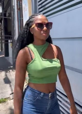 D0400003 Quem quer complicar sua vida só tem uma solução, vá embora part2