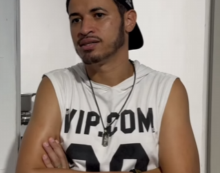 D1000005 Olha oque ela fez com a própria mãe part2