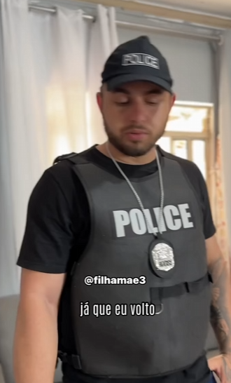 D1000008 Marido reclama da bagunça da casa , não imaginava oque iria acontecer part2