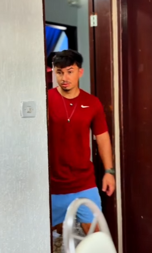 D1800008 Ela teve coragem de fa part2