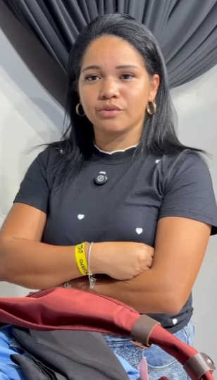 D1800001 Ela tirou metade do sal part2