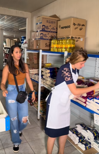 D2000007 Dona de supermercado humilhou mulher sem saber quem realmente ela era! part2