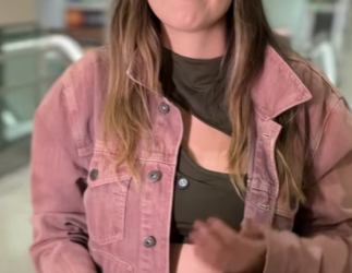 D0100010 Ela esperou uma LEGIÃO de FÃS e se surpreendeu com o que aconteceu no AEROPORTO! part2