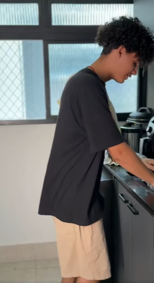 D0100008 Ela estava CANSADA e decidiu dar uma LIÇÃO no seu marido part2