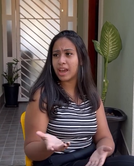 D0400009 Ela emprestou liquidificador para vizinha sem part2