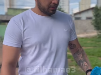 D1000013 Empresário ajuda morador de uma final emocio part2