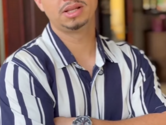 D1800012 Ele expulsou entea part2