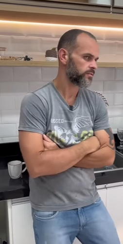 D2000012 Minha esposa prova ser uma mestre em gerenciamento part2