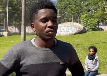 D0400013 Ela desprezou seu EX pensando que ele estava sozin part1