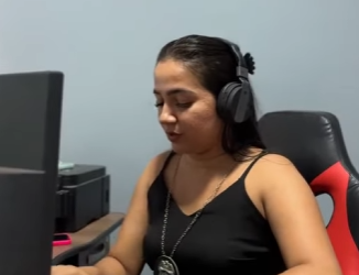 D2000002 Essa foi a única maneira que ela encontrou para pedir ajuda part2