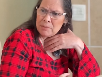 D1800014 Esposa congela cartão para seu marido não ajudar part2