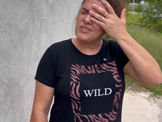 D0400003 Duas amigas que se achavam famosas, mas faltava al part2