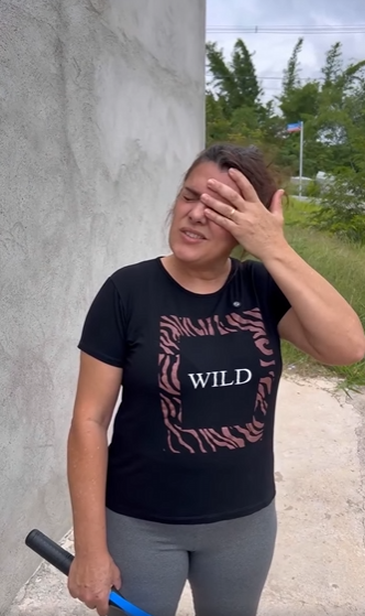 D0400003 Duas amigas que se achavam famosas, mas faltava al part2