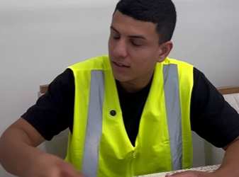 D0400012 Nesta família ninguém parava de usar celular part2