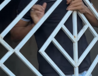 D2000007 Jovem arrisca sua liberdade para salvar esta ma part2