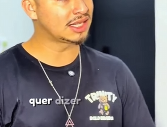 D0400014 Mãe protege filha part2