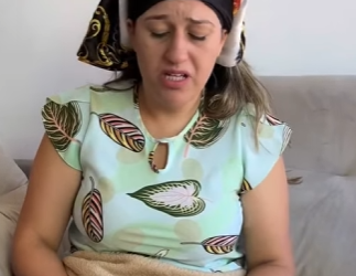 D2000013 Uma mãe cuida de 10 filhos, mas 10 filhos não cuidam de uma mãe part2