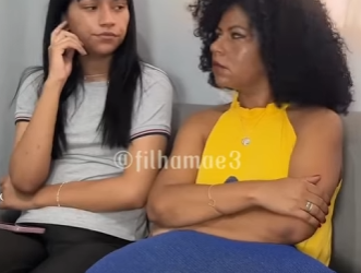 D1000011 Família folgada faz visita e ela coloca o pessoal pra corr3r part2