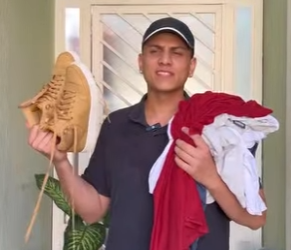 D0400006 Este homem jogava as coisas na esposa e para ela isso era normal até que um dia… part2