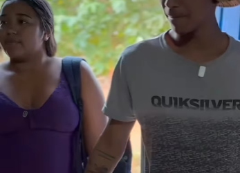 D1000006 Filho recebe uma lição da mãe parte part2