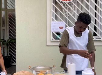 D0400007 Este pobre homem venda sopas e confiava na vizinha sem imaginar que isso iria acontecer part2