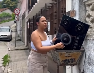 D0400012 Como diz a frase hoje por mim amanhã por você part2