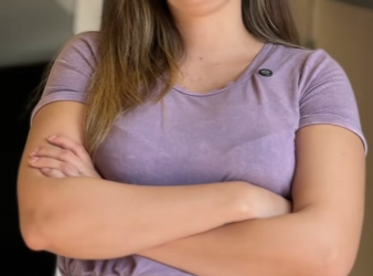 D0100011 Ela ACHOU que fazia bem sua IRMÃ! part2