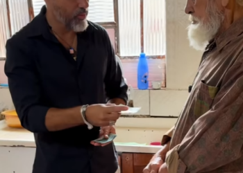 D1800012 Existem poucos filhos assim hoje em dia… (1) part2