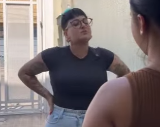 D0400003 Ela rejeitou esse presente de aniversário sem imaginar que isso aconteceria, e você não vai acreditar como terminou part2