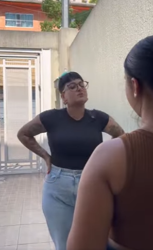 D0400003 Ela rejeitou esse presente de aniversário sem imaginar que isso aconteceria, e você não vai acreditar como terminou part2