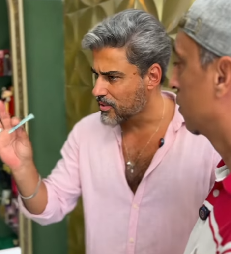 D1800015 Levou um golpe porque estava mexendo no celular, não presto… part2