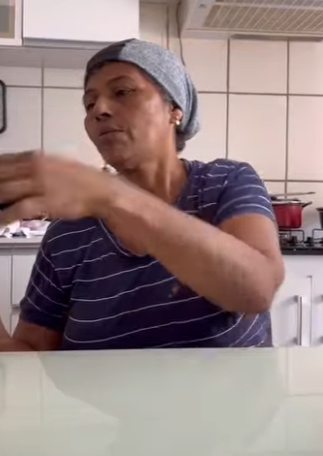 D1000001 Concorda com a atitude dela? part2