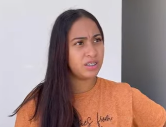 D0400010 Ela trouxe almoço para sua vizinha, mas ela não part2