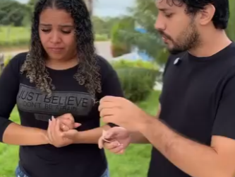 D1000013 Ela ajudou ele a se salvar da mulher perigosa part2