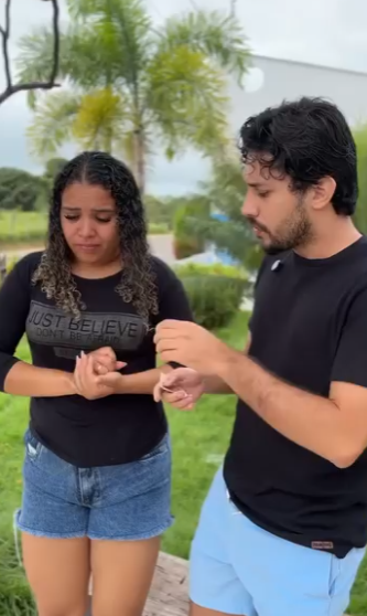 D1000013 Ela ajudou ele a se salvar da mulher perigosa part2